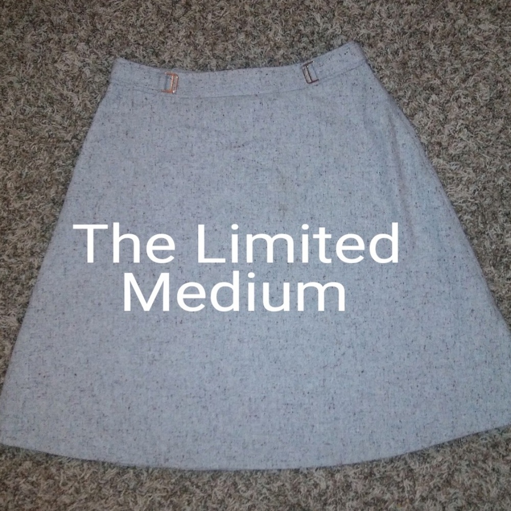 Grey skirt
